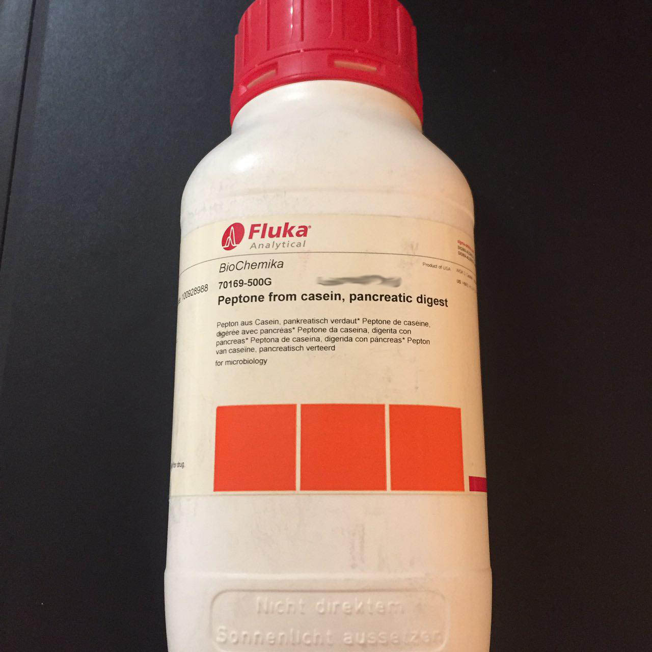 Peptone from casein, pancreatic digest